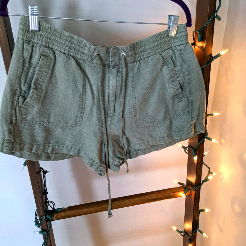 Lou & Grey Green Linen Tie Shorts Size M